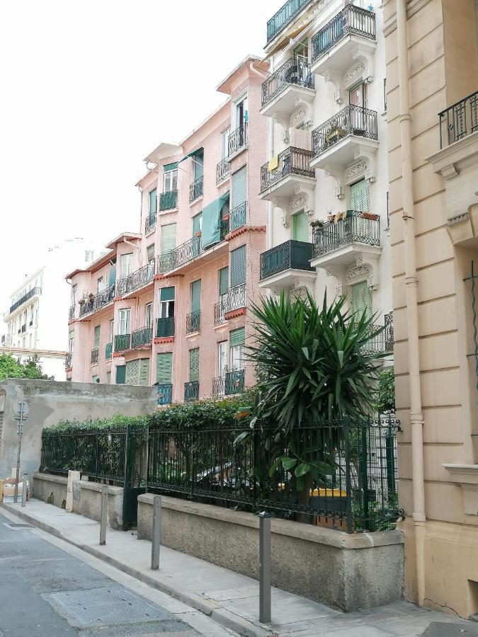 LE COCON - Charmant F1 BIS - Centre ville à 2 pas de la Promenade des Anglais Apartamento Nice Exterior foto